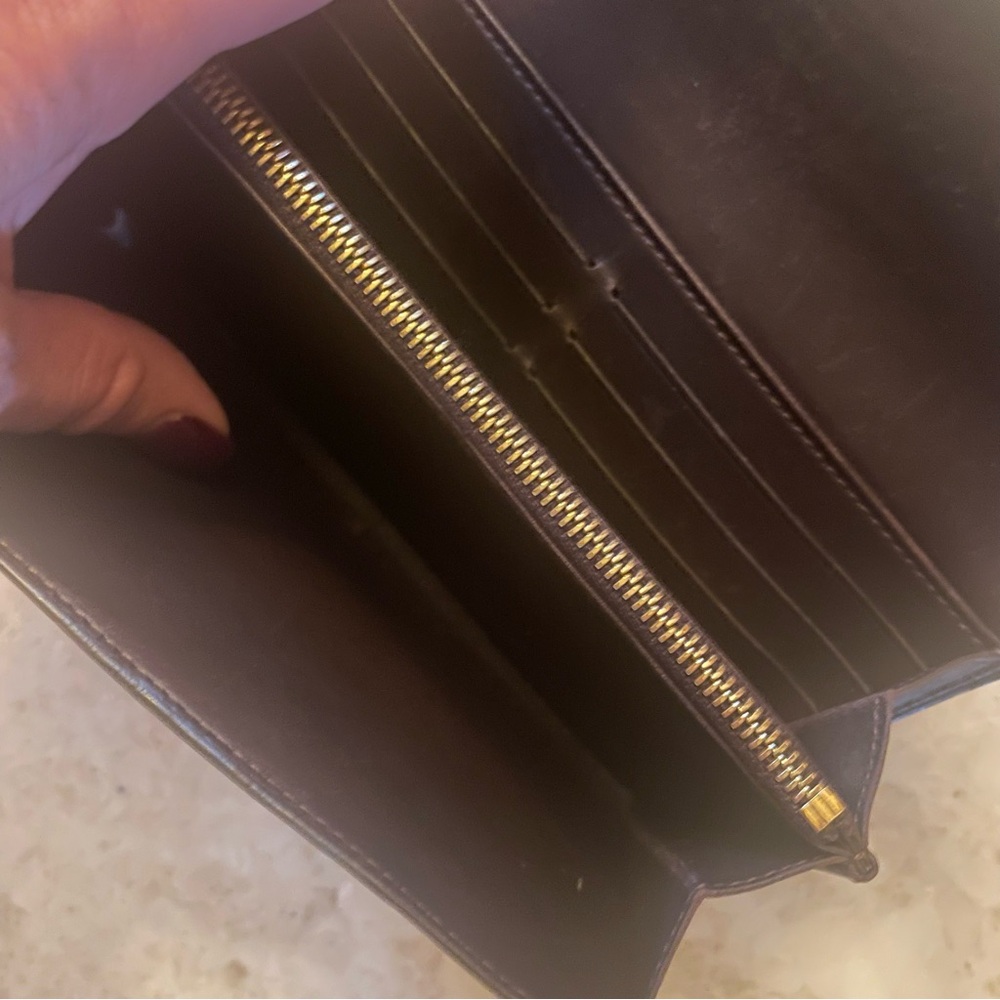 Louis Vuitton Glossy Amarante Wallet - Picture 9 of 14